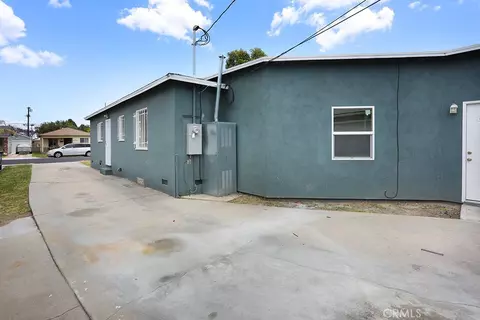 Exterior - 6449 Lemon Ave, Long Beach, CA 90805 photo 6 of 9