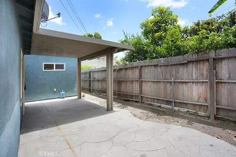 Exterior - 6449 Lemon Ave, Long Beach, CA 90805 photo 5 of 10