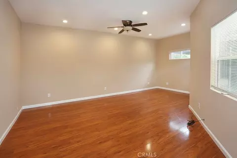 Living - 6449 Lemon Ave, Long Beach, CA 90805 photo 8 of 9