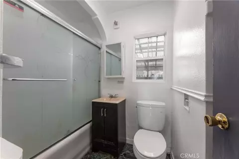 Bath - 2000 Pacific, Long Beach, CA 90806 photo 1 of 3