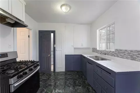 Entry Way - 2000 Pacific, Long Beach, CA 90806 photo 3 of 3