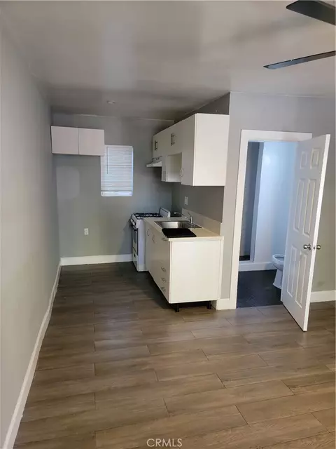 1702 N Long Bch, Compton, CA 90221 photo 4