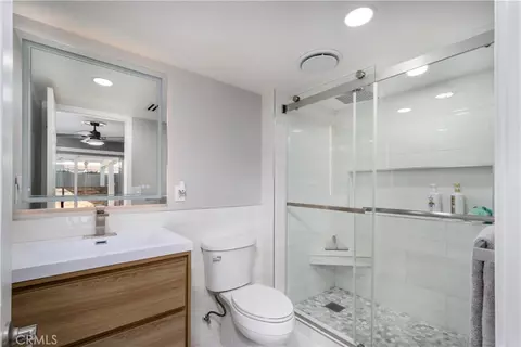 Bath - 1126 Naples, Placentia, CA 92870 photo 1 of 3