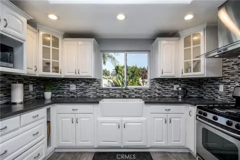 Kitchen - 1126 Naples, Placentia, CA 92870 photo 3 of 4