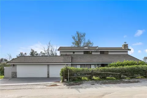 Exterior - 18434 Ramona View Dr, Ramona, CA 92065 photo 2 of 11