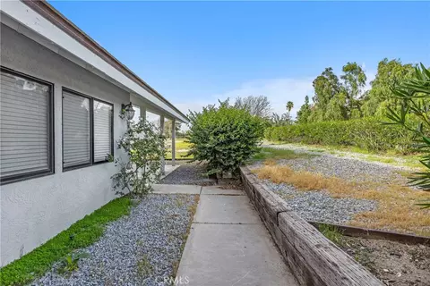 Exterior - 18434 Ramona View Dr, Ramona, CA 92065 photo 5 of 11