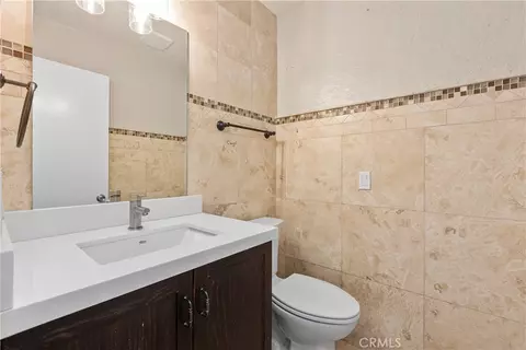 Bath - 18434 Ramona View Dr, Ramona, CA 92065 photo 1 of 5