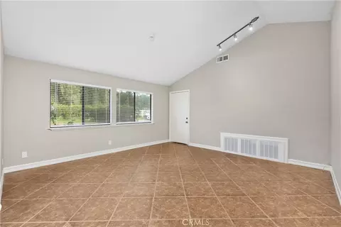 Living - 18434 Ramona View Dr, Ramona, CA 92065 photo 8 of 9