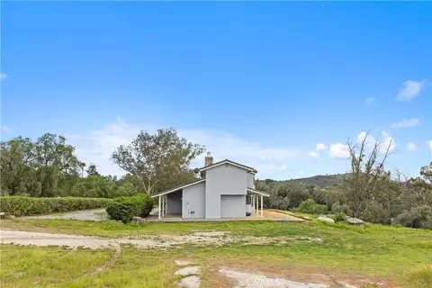 Exterior - 18434 Ramona View Dr, Ramona, CA 92065 photo 8 of 11
