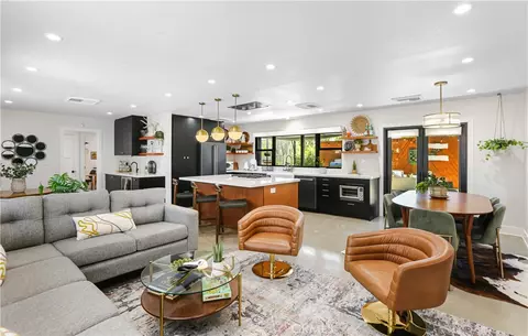 2110 President, Costa Mesa, CA 92627