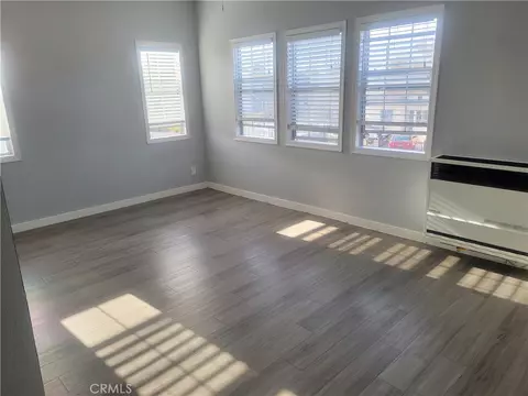 Living - 1050 E Hellman St, Long Beach, CA 90813 photo 1 of 3