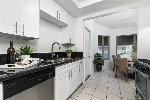 Kitchen - 7129 Cerritos Ave #7, Stanton, CA 90680 photo 4 of 5