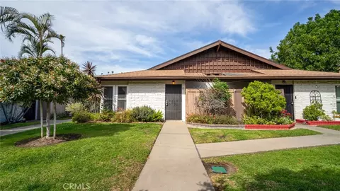 1800 E Heim #29, Orange, CA 92865