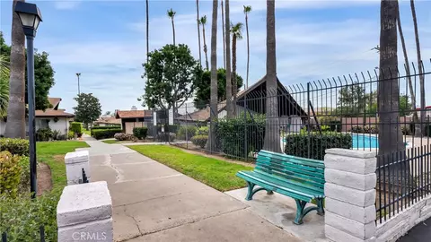 Exterior - 1800 E Heim #29, Orange, CA 92865 photo 7 of 8