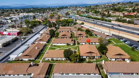 View/Area - 1800 E Heim #29, Orange, CA 92865 photo 2 of 4