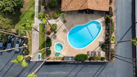 Exterior - 1800 E Heim #29, Orange, CA 92865 photo 6 of 8