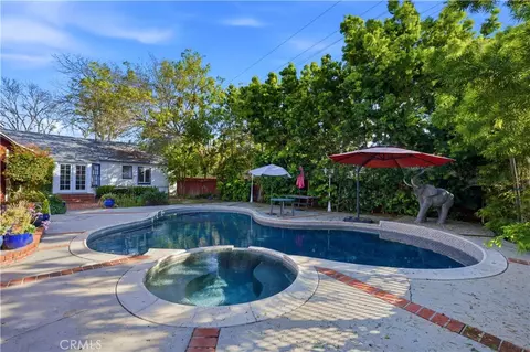 5203 E Abbeyfield St, Long Beach, CA 90815