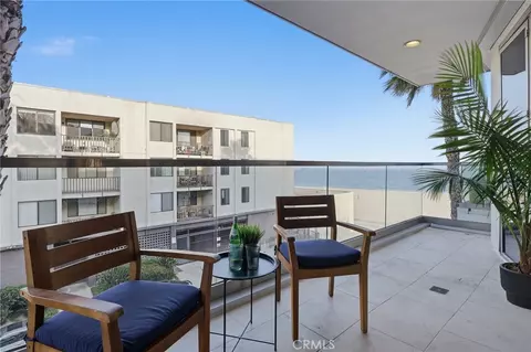 Exterior - 23 4th Pl #6, Long Beach, CA 90802 photo 2 of 8