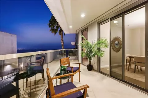 Exterior - 23 4th Pl #6, Long Beach, CA 90802 photo 5 of 8