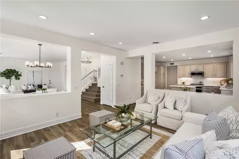 2981 Humeston, Tustin, CA 92782