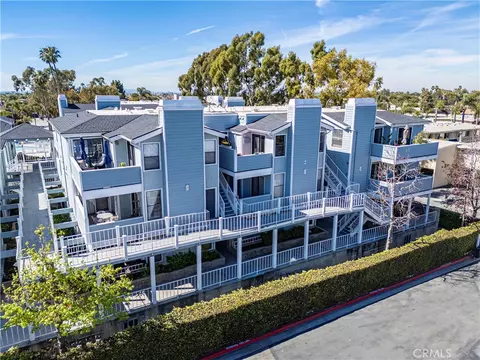 16960 Algonquin #2104, Huntington Beach, CA 92649