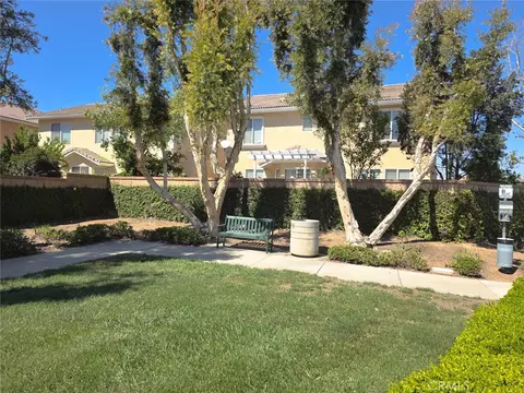 Exterior - 11140 Bridgepoint Ct, Riverside, CA 92505 photo 16 of 18