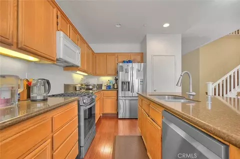Kitchen - 11140 Bridgepoint Ct, Riverside, CA 92505 photo 5 of 9