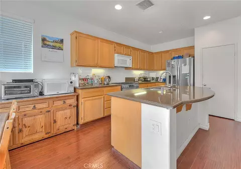 Kitchen - 11140 Bridgepoint Ct, Riverside, CA 92505 photo 2 of 9