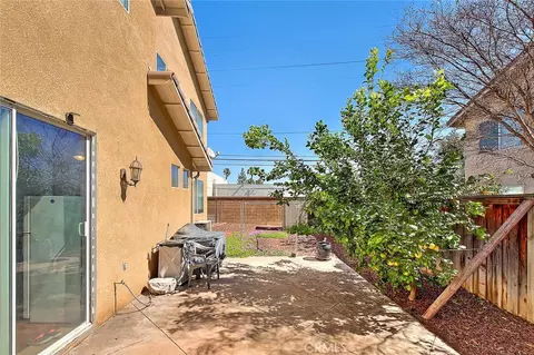 Exterior - 11140 Bridgepoint Ct, Riverside, CA 92505 photo 7 of 18