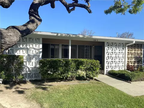1520 Pelham Rd M5-126e, Seal Beach, CA 90740