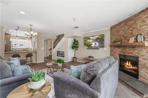 5447 Twin Lks, Cypress, CA 90630
