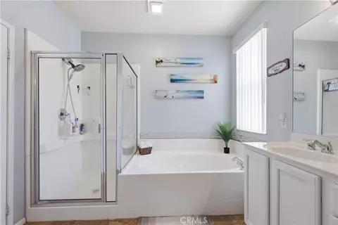 Bath - 11767 Highgrove Ct, Adelanto, CA 92301 photo 2 of 2