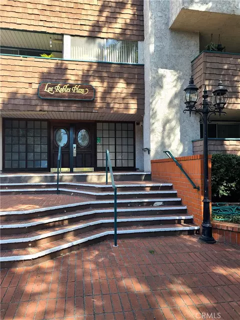 360 S Euclid #122, Pasadena, CA 91101