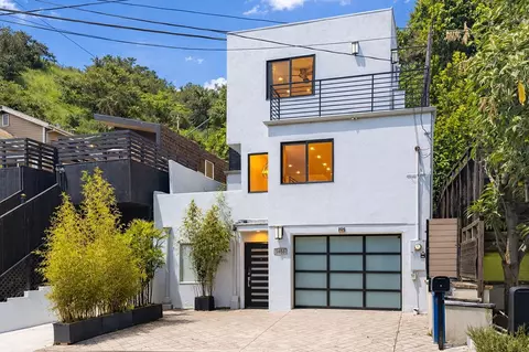 1655 N Beverly Gln, Los Angeles, CA 90077
