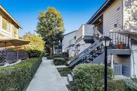 883 W 34th St #N, Long Beach, CA 90806