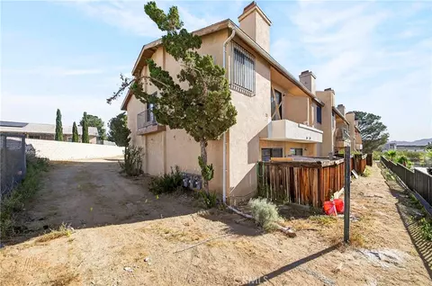Exterior - 16462 Kalo, Apple Valley, CA 92307 photo 16 of 20
