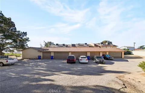 Exterior - 16462 Kalo, Apple Valley, CA 92307 photo 12 of 20