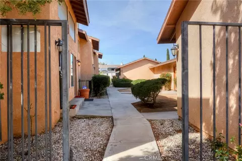 Exterior - 16462 Kalo, Apple Valley, CA 92307 photo 5 of 20