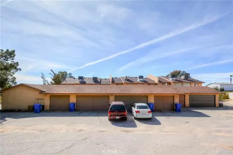 Exterior - 16462 Kalo, Apple Valley, CA 92307 photo 2 of 20
