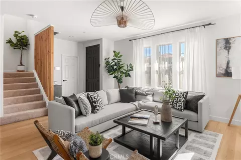 7217 Enclave Dr, Eastvale, CA 92880