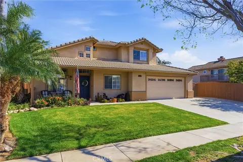 2145 Cloverleaf Cir, Corona, CA 92878
