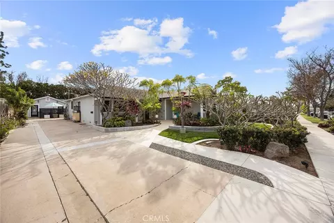 Exterior - 634 E Adams Ave, Orange, CA 92867 photo 3 of 9