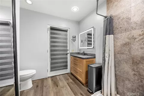 Bath - 634 E Adams Ave, Orange, CA 92867 photo 10 of 10