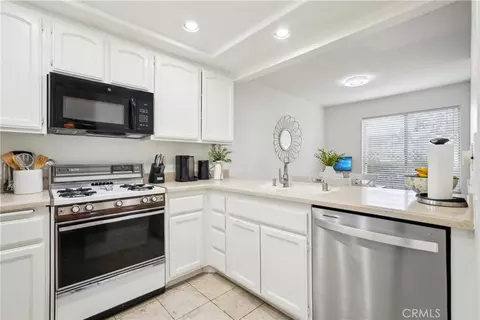 22230 S Vermont Ave #102B, Torrance, CA 90502