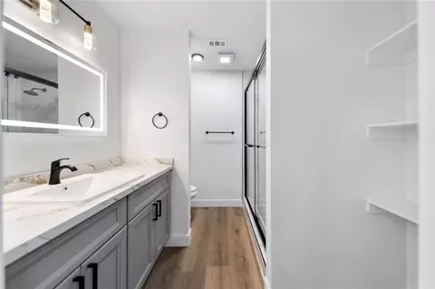 Bath - 7905 Amethyst, Rancho Cucamonga, CA 91730 photo 2 of 4