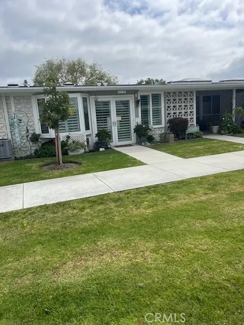 1564 Merion Way M2-34k, Seal Beach, CA 90740