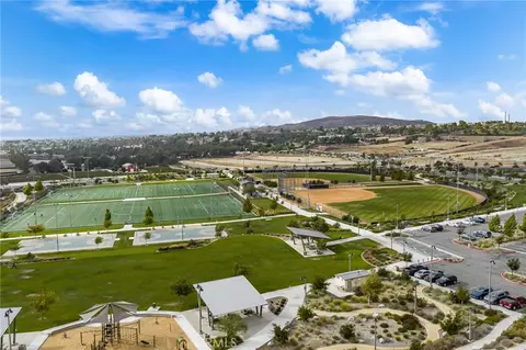 View/Area - 32448 Toyon Rd, Temecula, CA 92591 photo 2 of 4