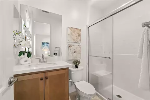 Bath - 32448 Toyon Rd, Temecula, CA 92591 photo 1 of 4