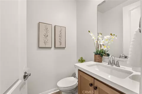 Entry Way - 32448 Toyon Rd, Temecula, CA 92591 photo 4 of 12