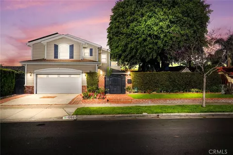 12021 Old Mill Rd, Rossmoor, CA 90720